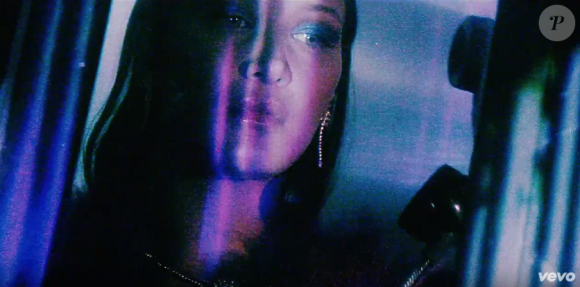 Bella Hadid dans le clip d'In The Night, la nouvelle chanson de son chéri The Weeknd : Image extraite de la vidéo postée sur Youtube, le 8 décembre 2015.