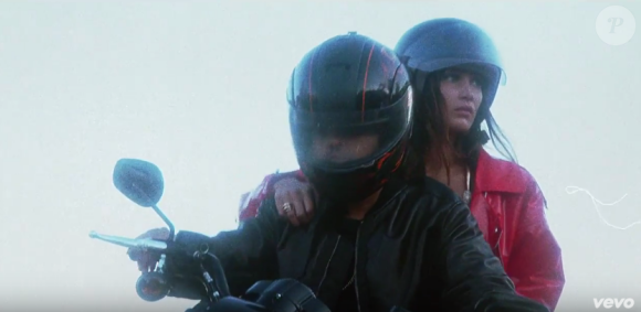 Bella Hadid dans le clip d'In The Night, la nouvelle chanson de son chéri The Weeknd : Image extraite de la vidéo postée sur Youtube, le 8 décembre 2015.