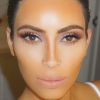 Kim Kardashian, reine du contouring