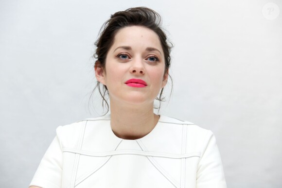L'actrice Marion Cotillard en conférence de presse pour le film "Macbeth" à l'hôtel Four Seasons de Beverly Hills le 3 décembre 2015.
