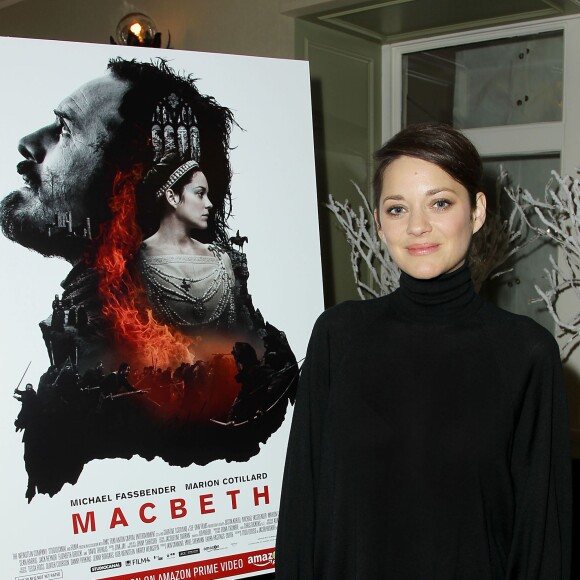 Marion Cotillard fait la promotion de MacBeth à New York le 9 décembre 2015.
