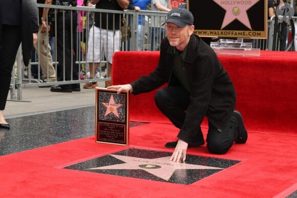 Ron Howard - Ron Howard reçoit son étoile sur le Walk of Fame à Hollywood le 10 décembre 2015.