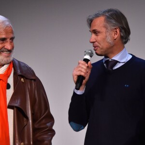 Exclusif - Jean-Paul Belmondo et son fils Paul Belmondo, lors de l'avant-première mondiale du documentaire Belmondo par Belmondo au Grimaldi Forum à Monaco, le 11 décembre 2015. © Bruno Bébert