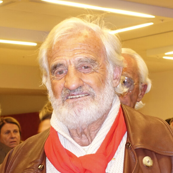 Exclusif - Jean-Paul Belmondo et son fils Paul Belmondo lors de l'avant-première mondiale du documentaire Belmondo par Belmondo au Grimaldi Forum à Monaco, le 11 décembre 2015. © Bruno Bébert