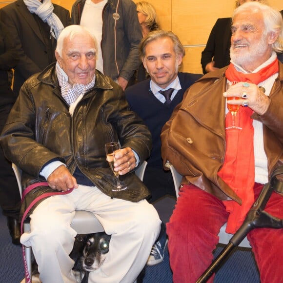 Exclusif - Jean-Paul Belmondo, son fils Paul Belmondo et Charles Gérard, lors de l'avant-première mondiale du documentaire Belmondo par Belmondo au Grimaldi Forum à Monaco, le 11 décembre 2015. © Bruno Bébert