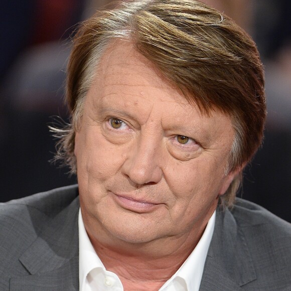 Lionel Chamoulaud - Enregistrement de l'émission "Vivement Dimanche" à Paris le 04 novembre 2015 et qui sera diffusée le 08 novembre, France télévisions en Féte. Le magazine sportif "Stade 2" fête ses 40 ans alors que l'émission "Télématin"" fête ses 30 ans. Coadic Guirec