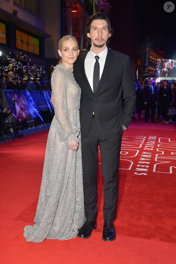 Adam Driver et sa femme Joanne Tucker - Première européenne de "Star Wars : Le réveil de la force" au cinéma Odeon Leicester Square de Londres le 16 décembre 2015.