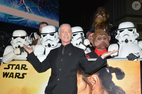 Anthony Daniels - Première européenne de "Star Wars : Le réveil de la force" au cinéma Odeon Leicester Square de Londres le 16 décembre 2015.
