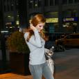 Bella Thorne à la sortie de son hôtel à New York, le 16 décembre 2015.