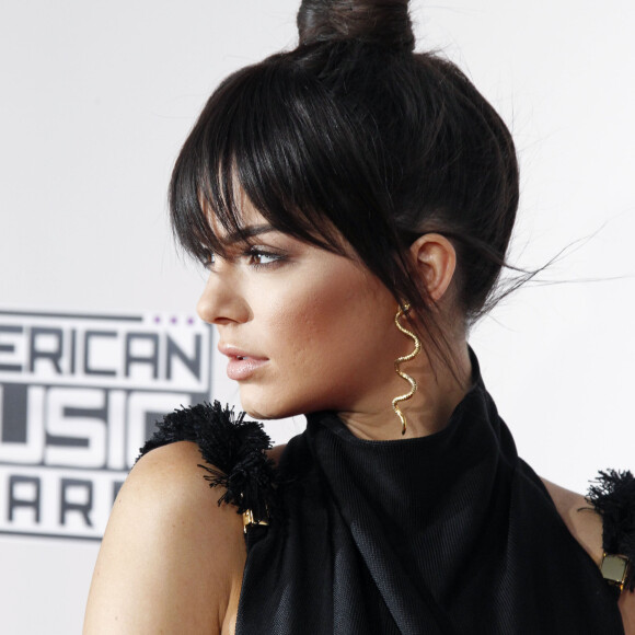 Kendall Jenner - 43ème cérémonie annuelle des "American music awards" à Los Angeles le 23 novembre 2015.