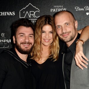 Exclusif - Michaël Youn et sa compagne Isabelle Funaro, avec Loïc Berardengo - Inauguration du Club-Restaurant "L'Arc Courchevel" au coeur des Trois Vallées à Courchevel, le 17 décembre 2015. © Rachid Bellak/Bestimage