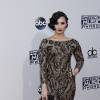 Demi Lovato habillée d'une robe Lorena Sarbu - 43ème édition des American Music Awards au Microsoft Theater à Los Angeles, le 23 novembre 2015.