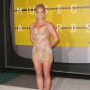 Britney Spears habillée d'une robe Labourjoisie - MTV Video Music Awards 2015 au Microsoft Theater. Los Angeles, le 30 août 2015.