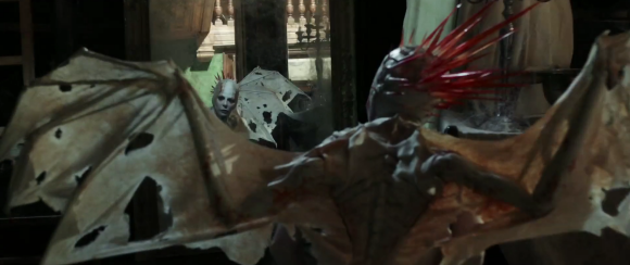 Mylène Farmer en monstre dans le clip City of Love. (capture d'écran)