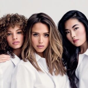 Jessica Alba représente Honest Beauty, sa propre marque lancée en septembre 2015