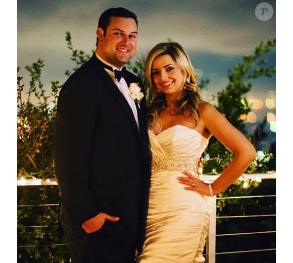 Max Adler de la série Glee et sa chérie Jennifer Bronstein se sont mariés le 19 décembre 2015. Photo publiée sur le compte Tumblr de la mariée.