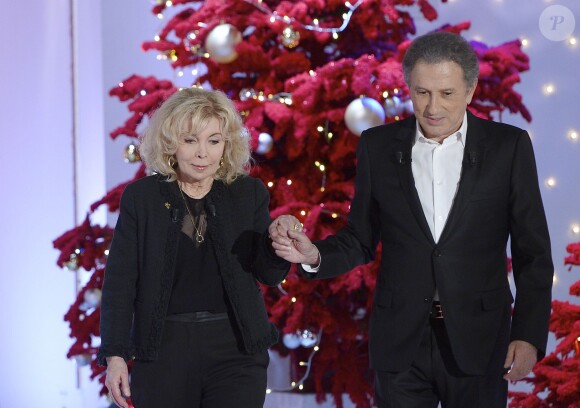 Maryse Wolinski et Michel Drucker - Enregistrement de l'émission "Vivement Dimanche" à Paris le 21 Décembre 2015 et qui sera diffusée le 27 Décembre 2015.