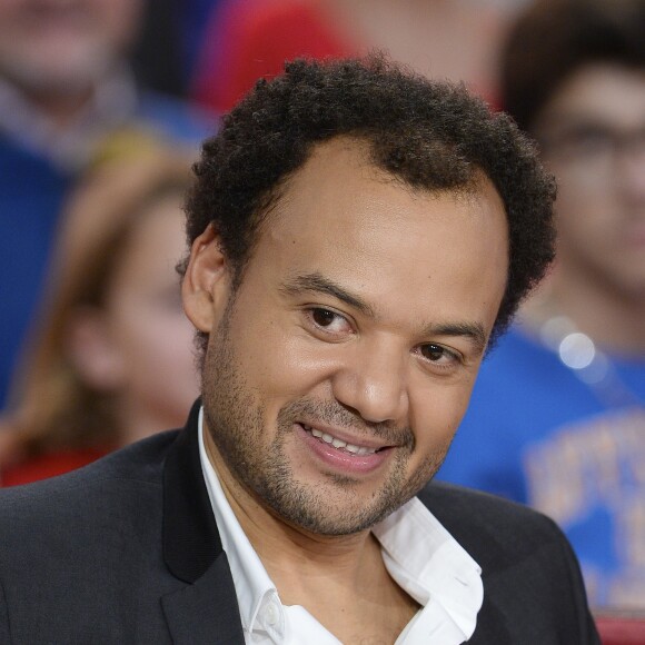 Fabrice Eboué - Enregistrement de l'émission "Vivement Dimanche" à Paris le 21 Décembre 2015 et qui sera diffusée le 27 Décembre 2015.