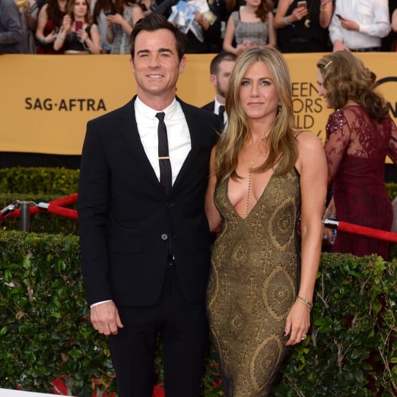 Jennifer Aniston et son fiancé Justin Theroux - 21ème cérémonie annuelle des "Screen Actors Guild Awards" à l'auditorium "The Shrine" à Los Angeles, le 25 janvier 2015