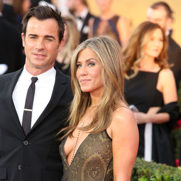 Justin Theroux et sa fiancée Jennifer Aniston - 21ème cérémonie annuelle des "Screen Actors Guild Awards" à l'auditorium "The Shrine" à Los Angeles, le 25 janvier 2015.