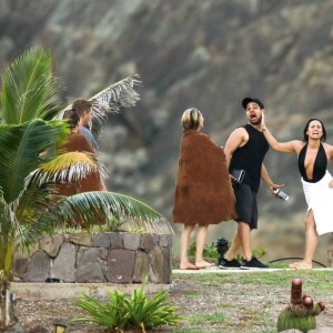 Semi-Exclusif - Demi Lovato et son compagnon Wilmer Valderrama en vacances avec des amis à Saint-Barthélemy le 18 décembre 2015.