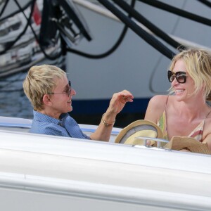 Exclusif - Ellen DeGeneres et son épouse Portia de Rossi passent des vacances romantiques à Saint-Barthélemy, le 25 décembre 2015.