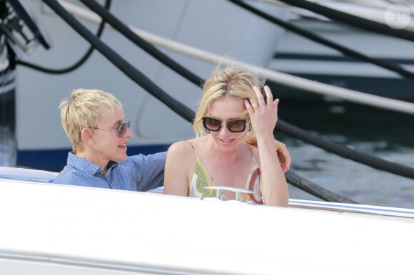 Exclusif - Ellen DeGeneres et sa femme Portia de Rossi passent des vacances romantiques à Saint-Barthélemy, le 25 décembre 2015.