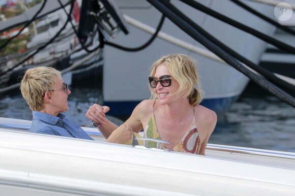 Exclusif - Ellen DeGeneres et sa femme Portia de Rossi passent des vacances romantiques à Saint-Barthélemy, le 25 décembre 2015.