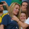 Ludivine Debuchy et la compagne de Paul Pogba dans les tribunes du match France - Equateur au stade Maracana de Rio de Janeiro le 25 juin 2014
