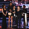 L'équipe de The Talk, Julie Chen, Aisha Tyler, Sara Gilbert, Sharon Osbourne et Sheryl Underwood aux People's Choice Awards 2016 à Los Angeles, le 6 janvier.