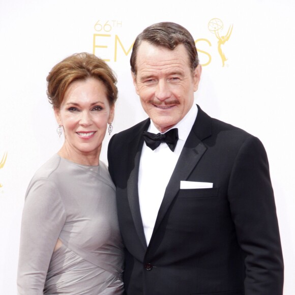 Bryan Cranston et sa femme Robin Dearden lors de la 66e cérémonie des Emmy Awards au Nokia Theatre L.A. Live de Los Angeles, le 25 août 2014