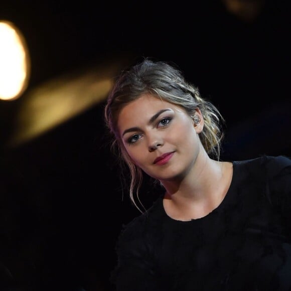 Exclusif - Louane Emera - Enregistrement de l'émission "La Chanson de l'Année, Fête de la Musique" à Nîmes, le 19 juin 2015, présentée par Nikos Aliagas pour la chaîne de télévision TF1. No Web No Blog pour la Suisse et la Belgique20/06/2015 - Nîmes