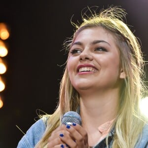 Louane Emera - 34e anniversaire de la radio, RFM organise le "RFM Music Show", un concert gratuit ce samedi 6 juin 2015, à Issy-les-Moulineaux.