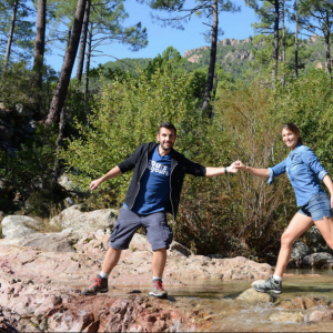Laury Thilleman dans Camping Paradis