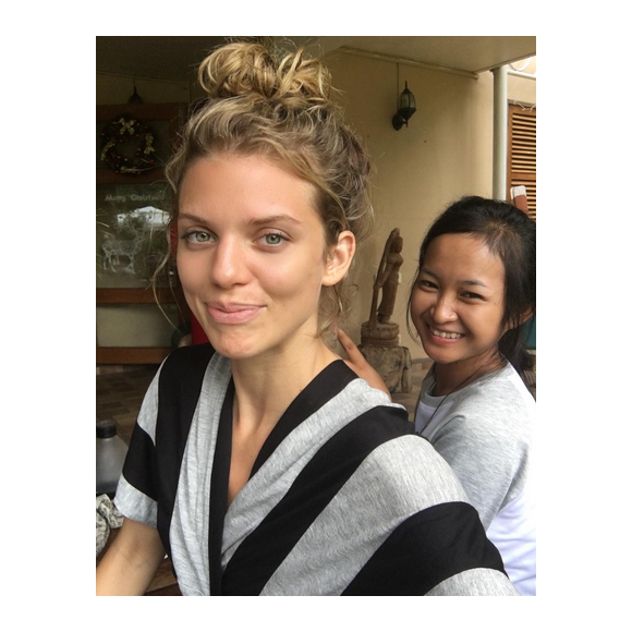 AnnaLynne McCord a publié une photo d'elle lors de son voyage caritatif au Cambodge, sur sa page Instagram au mois de janvier 2016.