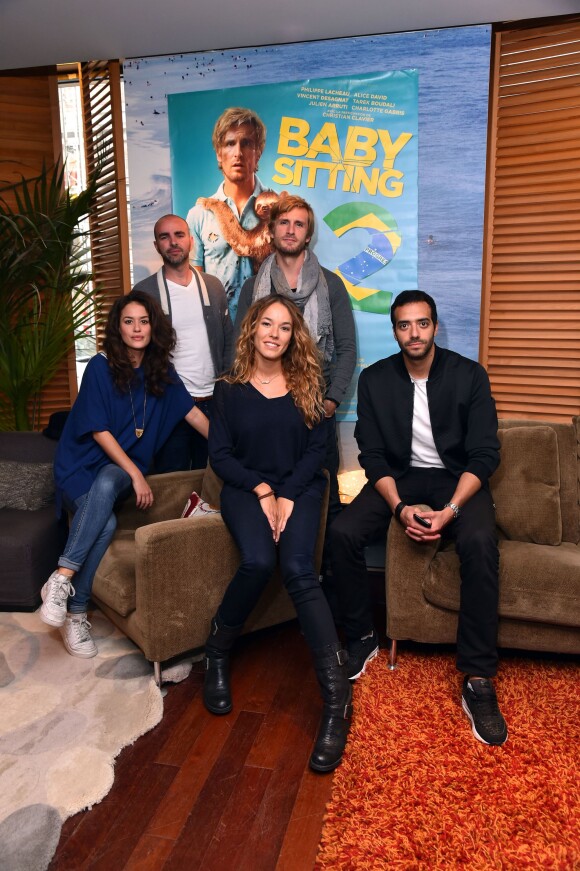 Exclusif - Alice David, Julien Arruti, Philippe Lacheau, sa compagne Elodie Fontan et Tarek Boudali - Avant-première du film "Baby Sitting 2" à Nice le 20 octobre 2015.