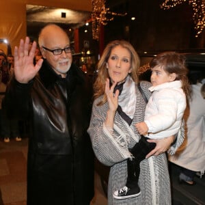 Céline Dion, René Angélil et leurs enfants à la sortie de l'hotel George V, à Paris, le 30 novembre 2012