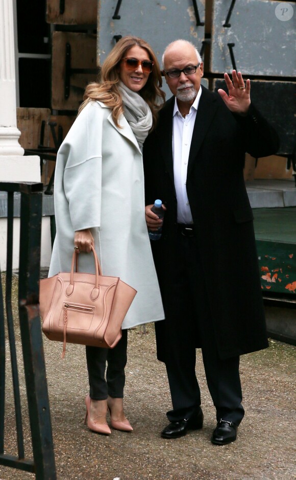 Céline Dion et son mari René Angélil quittent leur hôtel pour se rendre à l'enregistrement de l'émission "Vivement Dimanche". Paris, le 27 novembre 2012