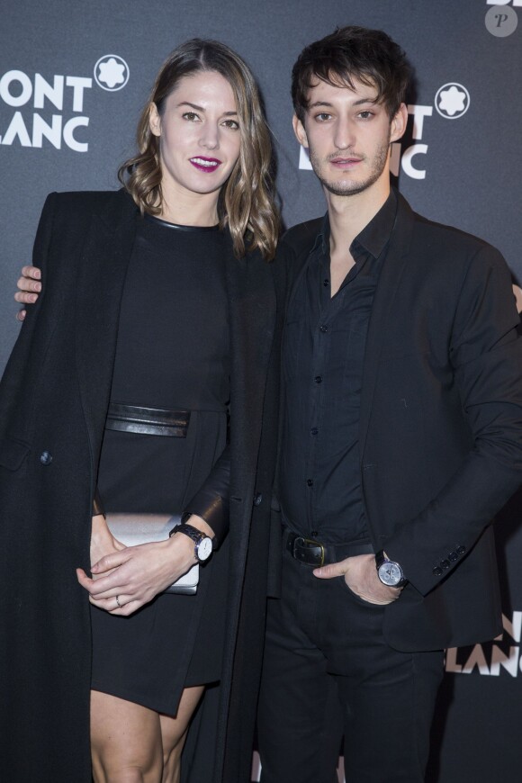 Exclusif - Pierre Niney et sa compagne Natasha Andrews - Inauguration du nouveau concept de boutique Montblanc réalisé par le designer Noé Duchaufour-Lawrance, au 12 Boulevard des Capucines à Paris, le 14 janvier 2016. ©Olivier Borde/Bestimage