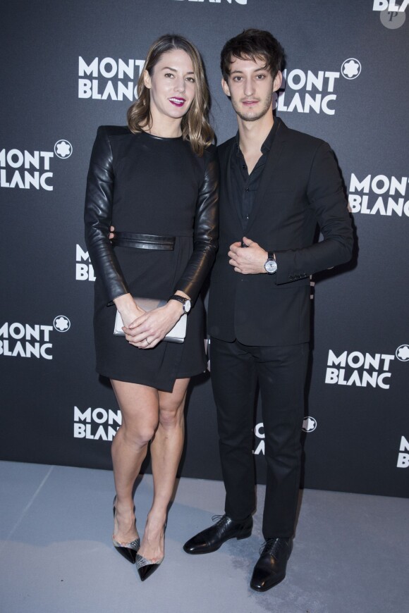 Exclusif - Pierre Niney et sa compagne Natasha Andrews - Inauguration du nouveau concept de boutique Montblanc réalisé par le designer Noé Duchaufour-Lawrance, au 12 Boulevard des Capucines à Paris, le 14 janvier 2016. ©Olivier Borde/Bestimage