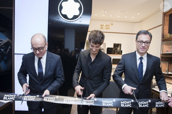 Exclusif - Jean-Sébastien Gérondeau (directeur général de Montblanc France), Pierre Niney et Nicolas Baretzki - Inauguration du nouveau concept de boutique Montblanc réalisé par le designer Noé Duchaufour-Lawrance, au 12 Boulevard des Capucines à Paris, le 14 janvier 2016. ©Olivier Borde/Bestimage