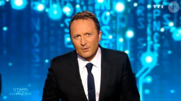 Arthur, dans l'émission Stars sous hypnose, en 2015 sur TF1.