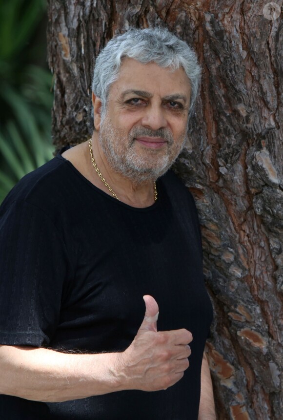 Exclusif - Enrico Macias pose à l'hôtel Mas Bellevue de Saint-Tropez, le 28 juillet 2014.