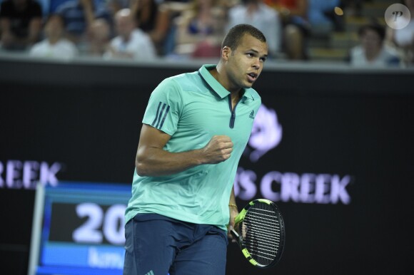 Jo-Wilfried Tsonga lors de l'Open d'Australie à Melbourne, le 18 janvier 2016.