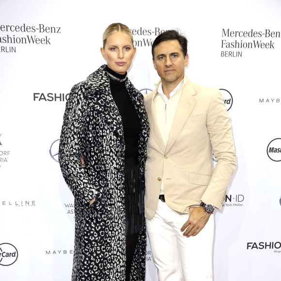 Karolina Kurkova et son mari Archie Drury assistent au défilé de mode Guido Maria Kretschmer Berlin à la Fashion Week de Berlin. Le 20 janvier 2016.