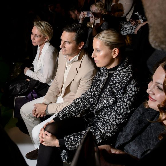 Karolina Kurkova et son mari Archie Drury assistent au défilé de mode Guido Maria Kretschmer Berlin à la Fashion Week de Berlin. Le 20 janvier 2016.