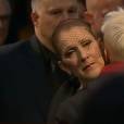 Céline Dion, émue aux larmes lors de la chapelle ardente qui se tenait à la basilique Notre-Dame de Montréal, le 21 janvier 2016