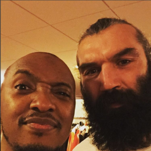 Soprano et Sébastien Chabal lors du dernier concert des Enfoirés à Paris pour 2016 - Photo publiée le 25 janvier 2016
