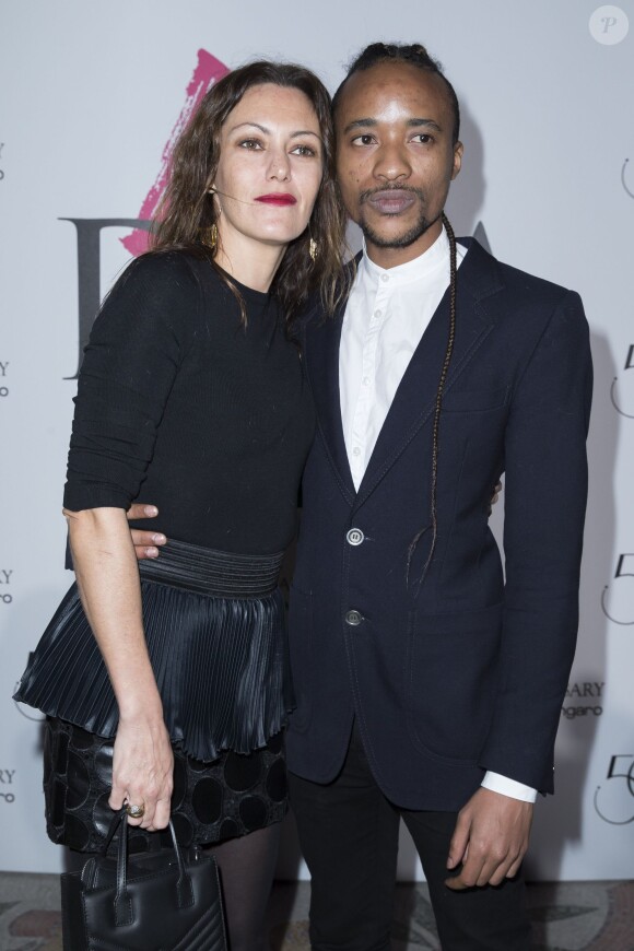 Karole Rocher et son fils adoptif Thierno - Photocall de la soirée des 50 ans d'Ungaro et lancement du nouveau parfum "La Diva" au Petit Palais à Paris, le 26 janvier 2016. © Olivier Borde/Bestimage