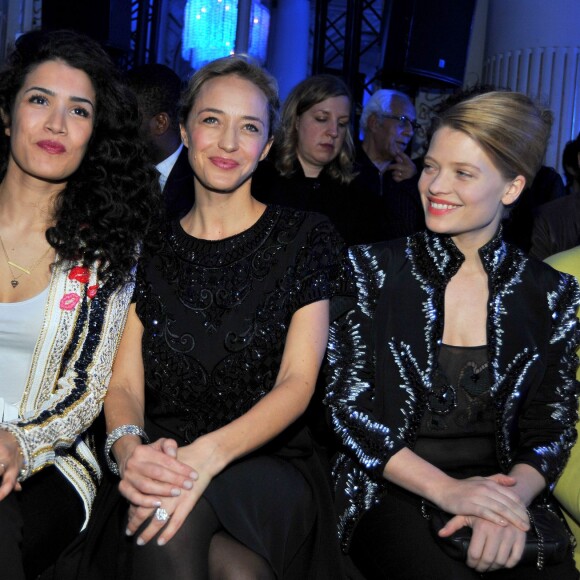 Sabrina Ouazani, Hélène de Fougerolles et Mélanie Thierry au défilé haute couture Zuhair Murad collection printemps-été 2016 à l'hôtel Potocki à Paris, le 27 janvier 2016. ©Rachid Bellak/Bestimage